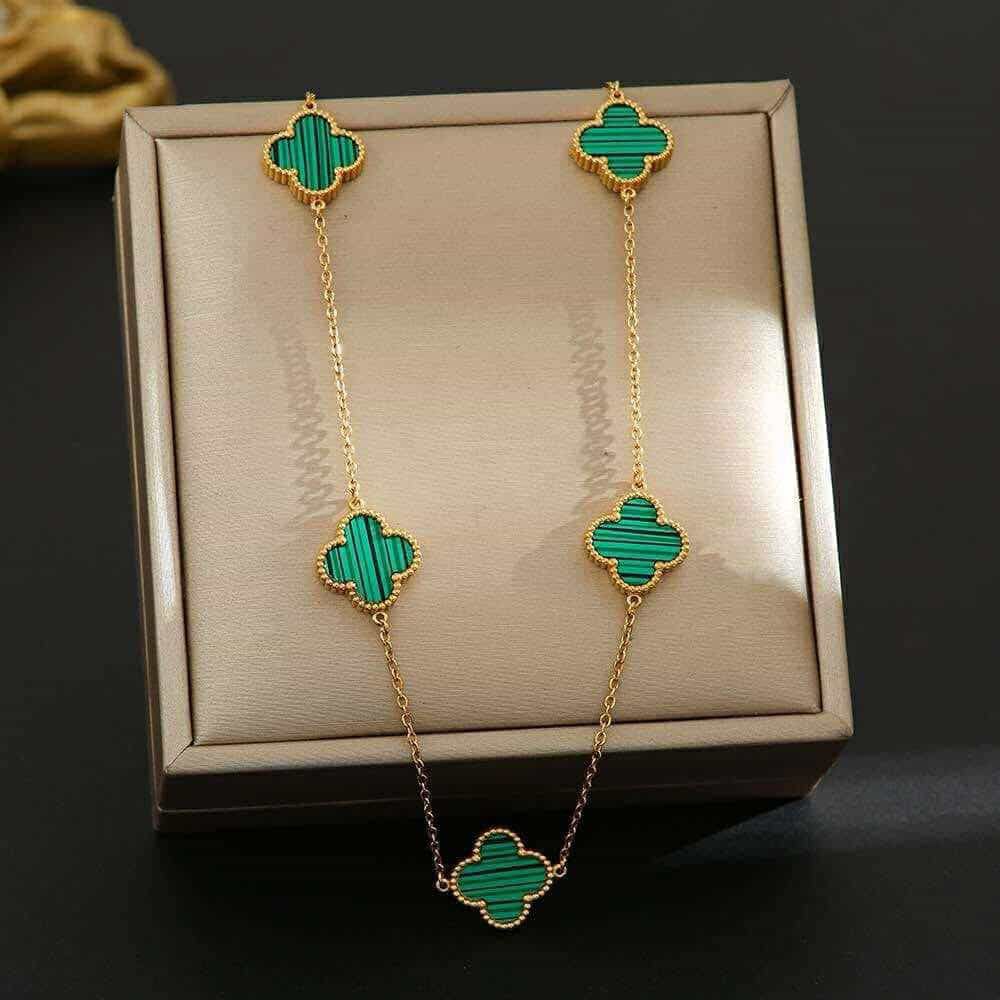 Clove pendent