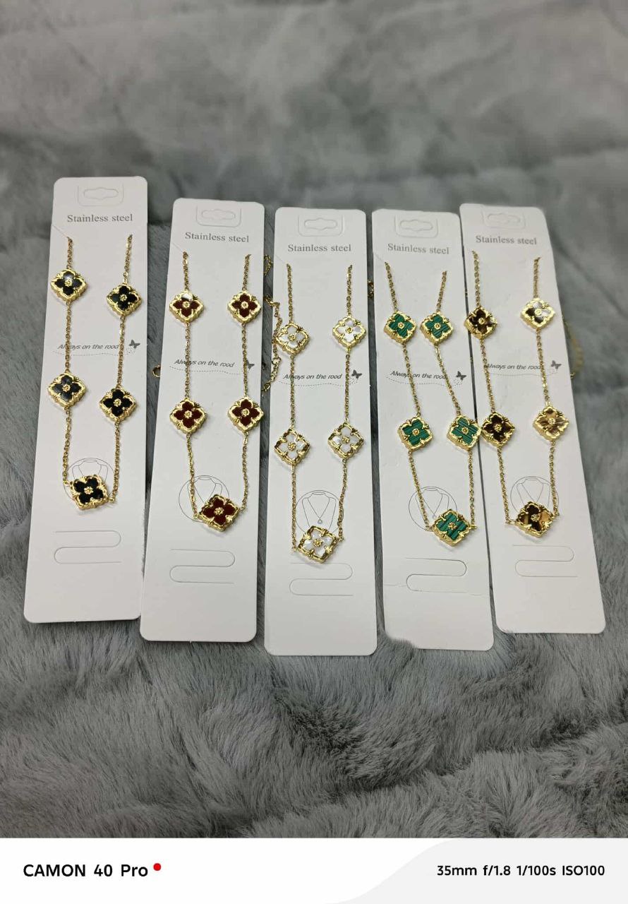 Clove pendent