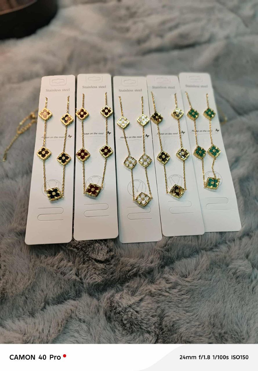 Clove pendent