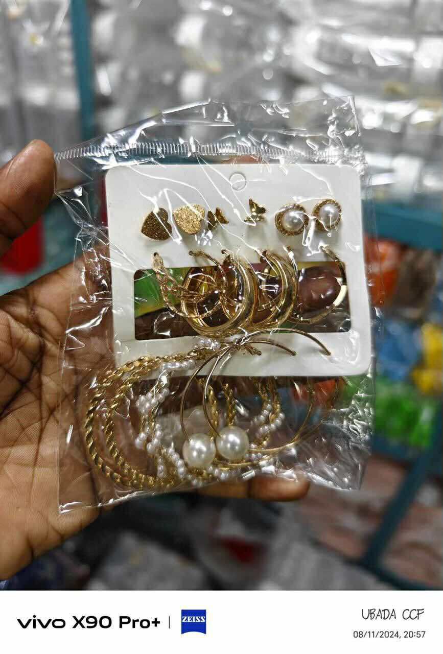 9 Pair Ear Ring Set