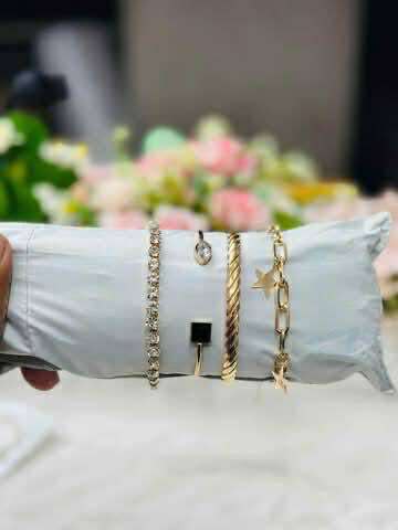 4Pcs Star Bracelets Set