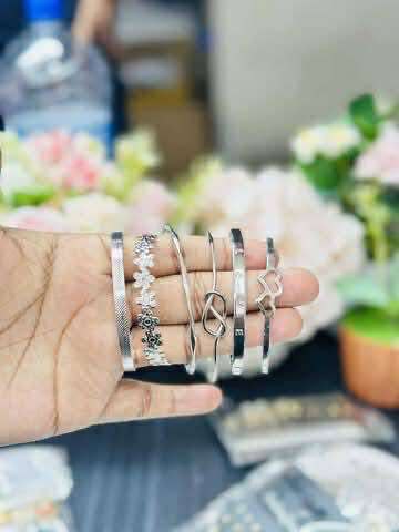 Metal LOVE Letter bracelet set