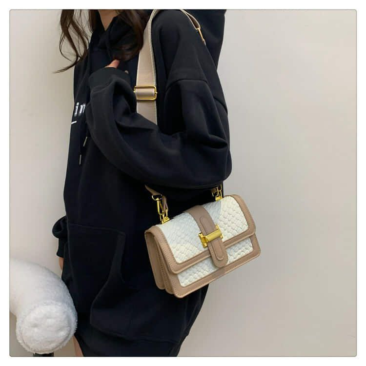 Structured Flap Shoulder Bags