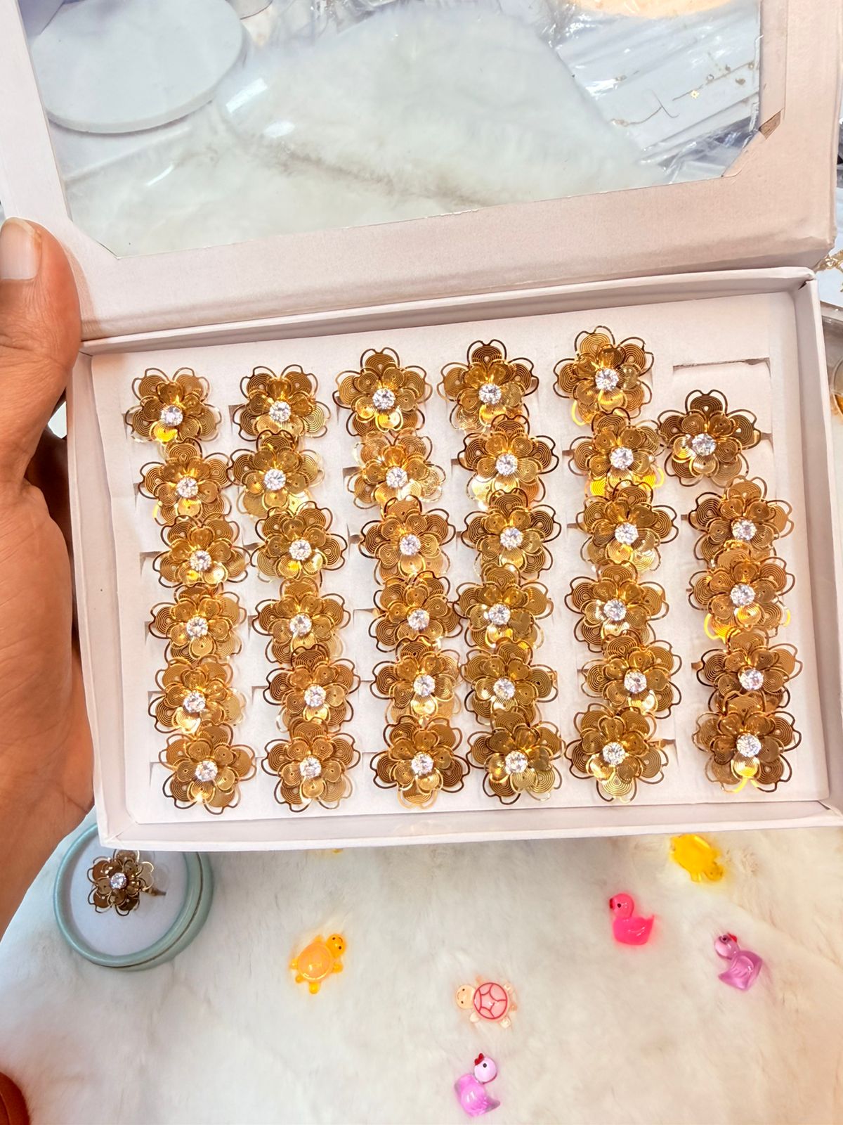 Finger Ring For Women (Color Guarantee)