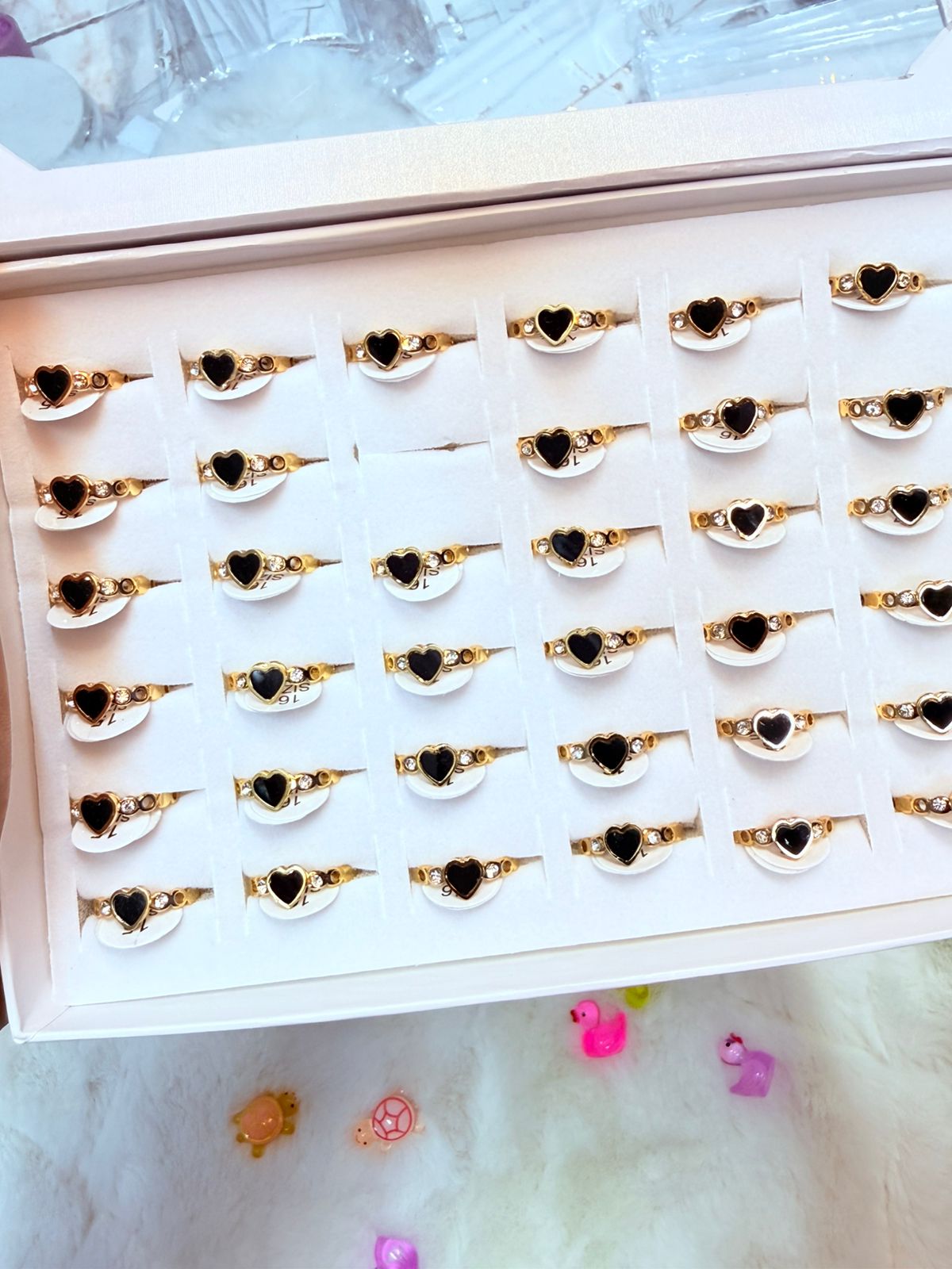 Finger Ring For Women (Color Guarantee)