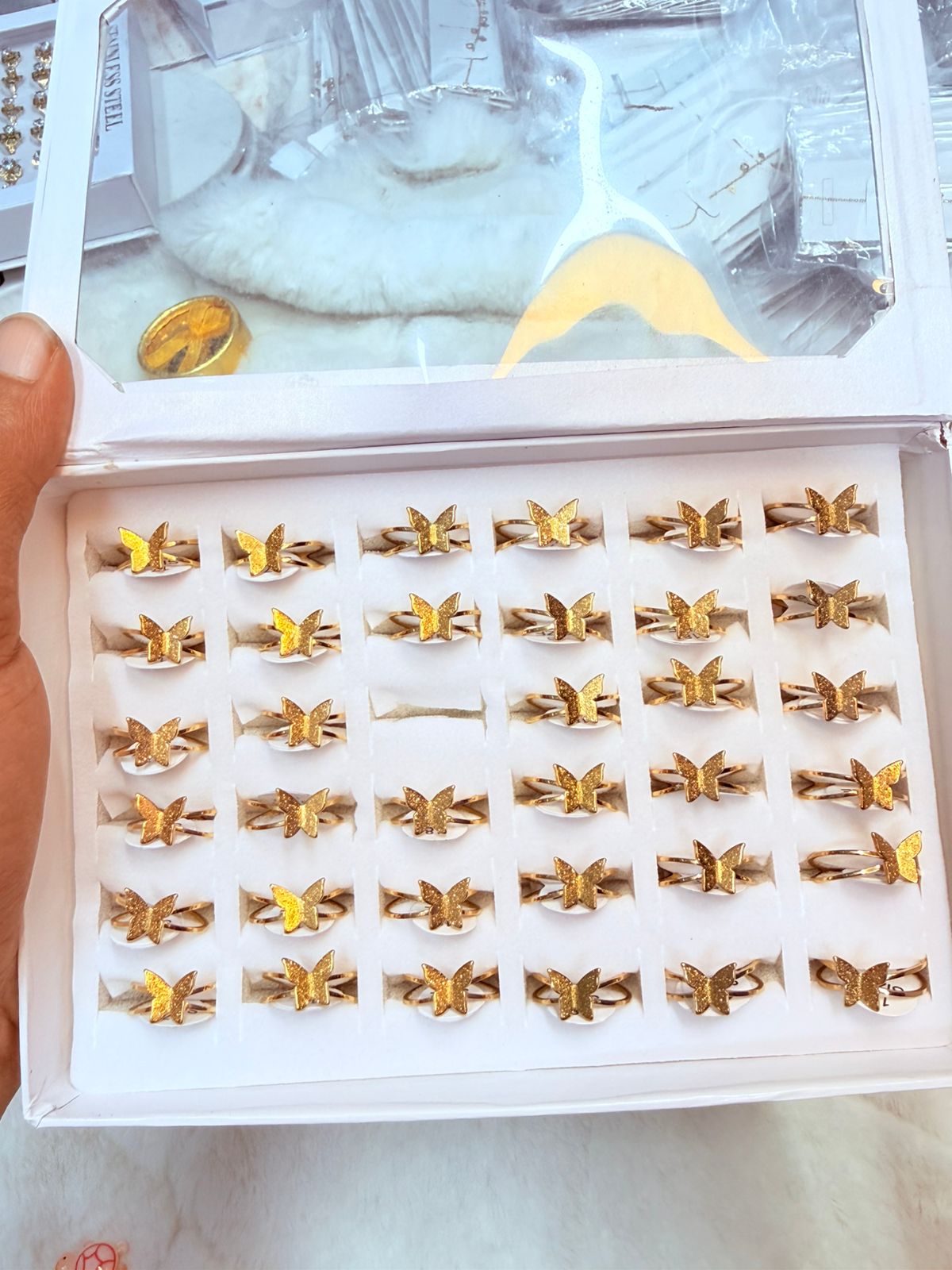 Finger Ring For Women (Color Guarantee)