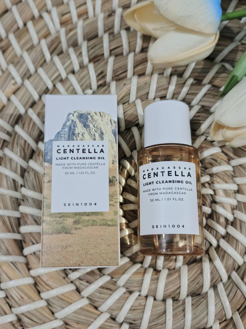 Madagascar Centella Light Cleansing Oil