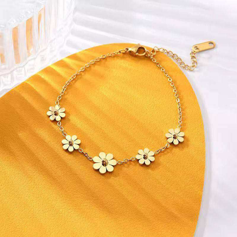 5 Flower Bracelet (Color Guarantee)