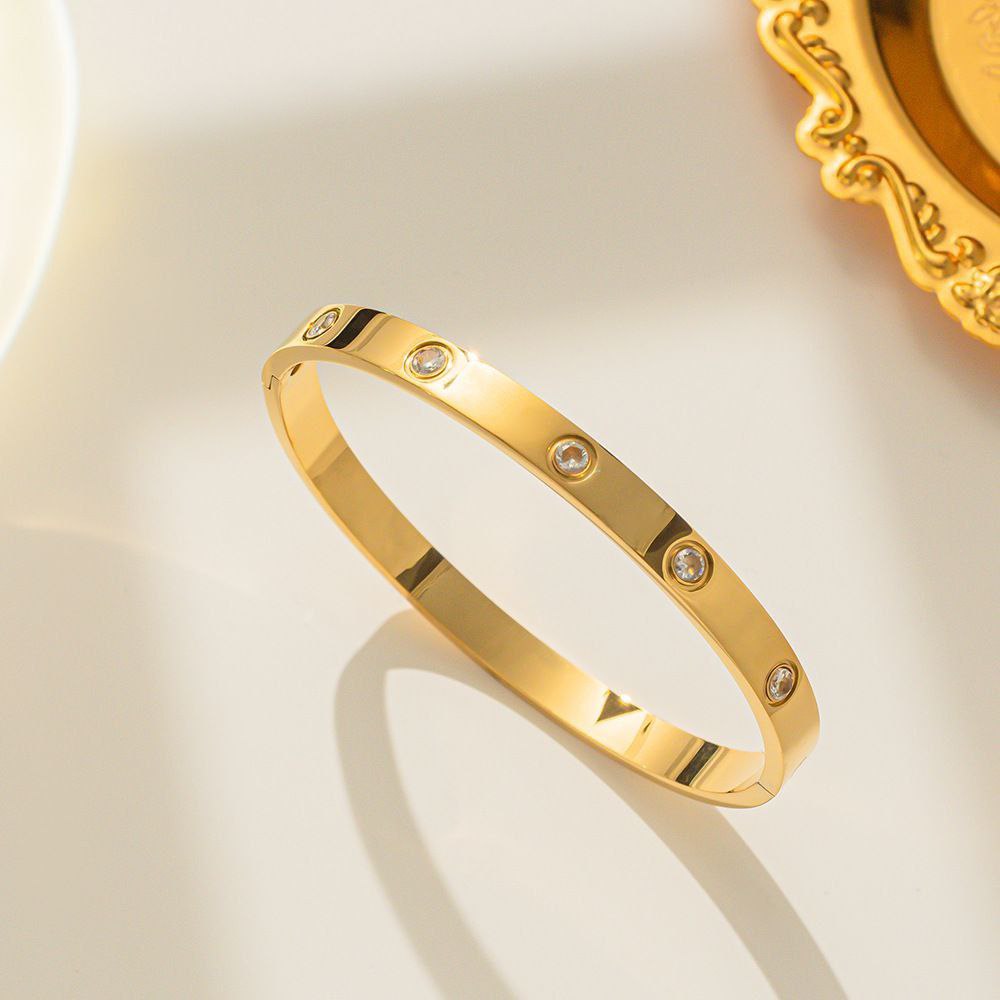 Cubic Zirconia Bracelets ( Color Guarantee)
