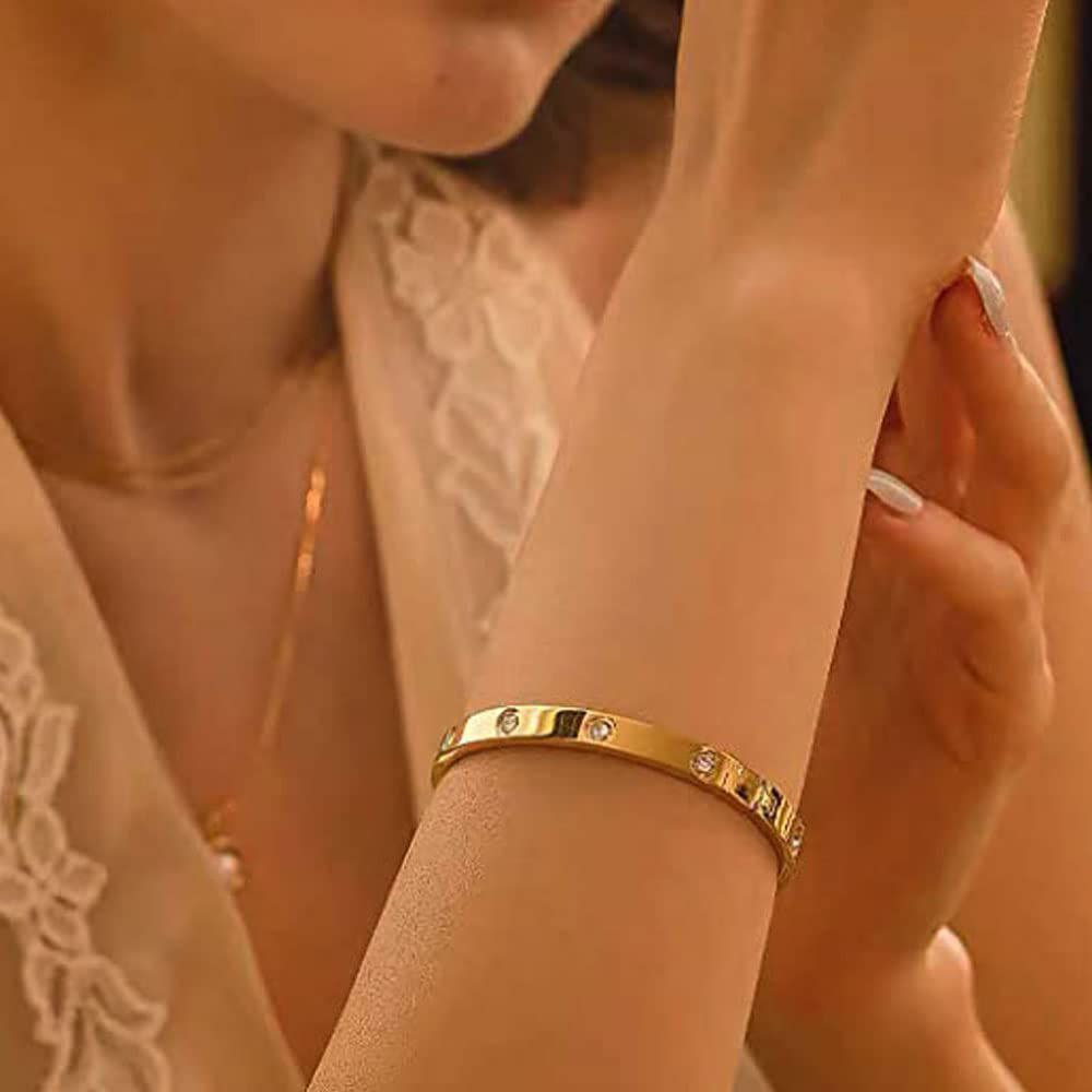 Cubic Zirconia Bracelets ( Color Guarantee)