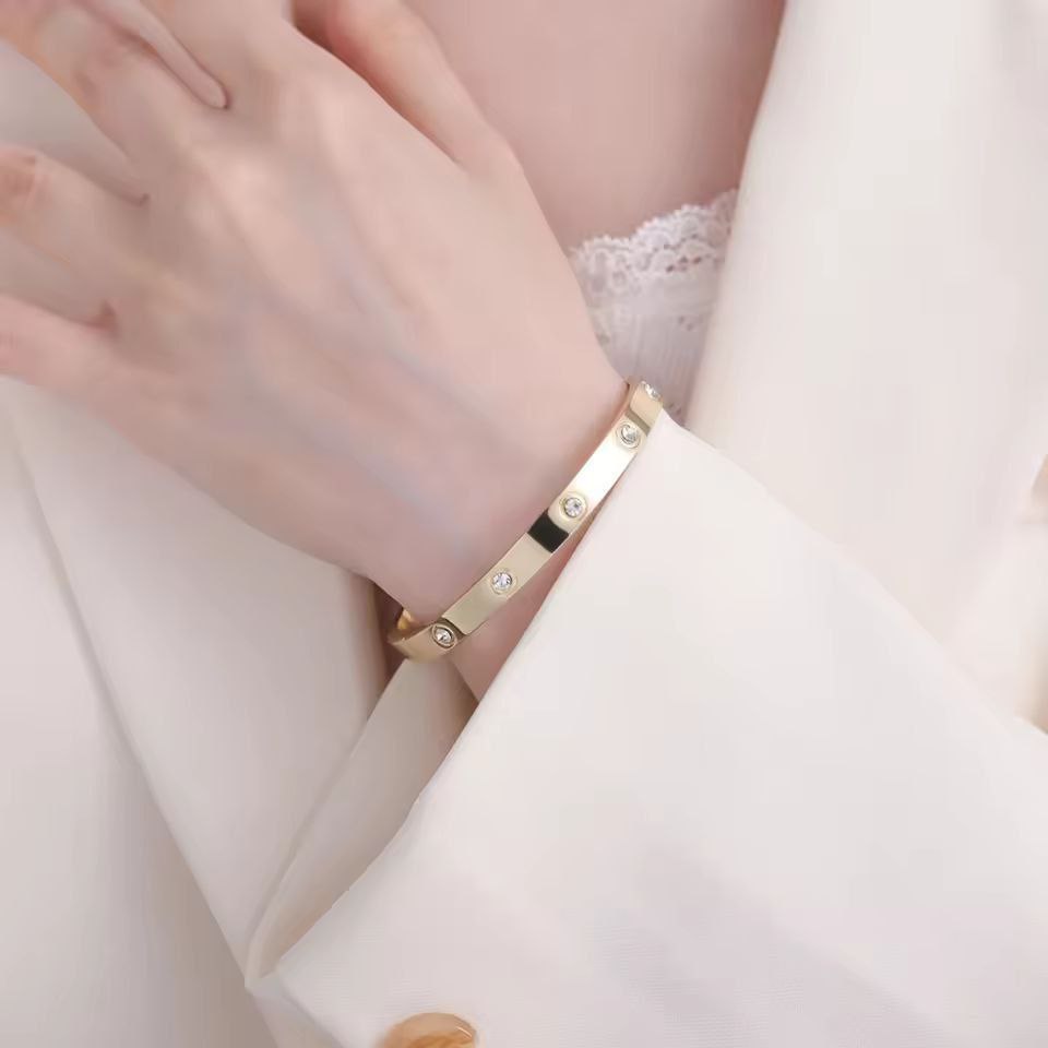 Cubic Zirconia Bracelets ( Color Guarantee)