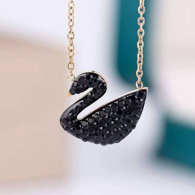 Swan Pendent (Color Guarantee)