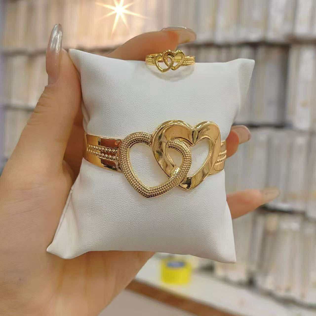 Metal Bracelet with Ring