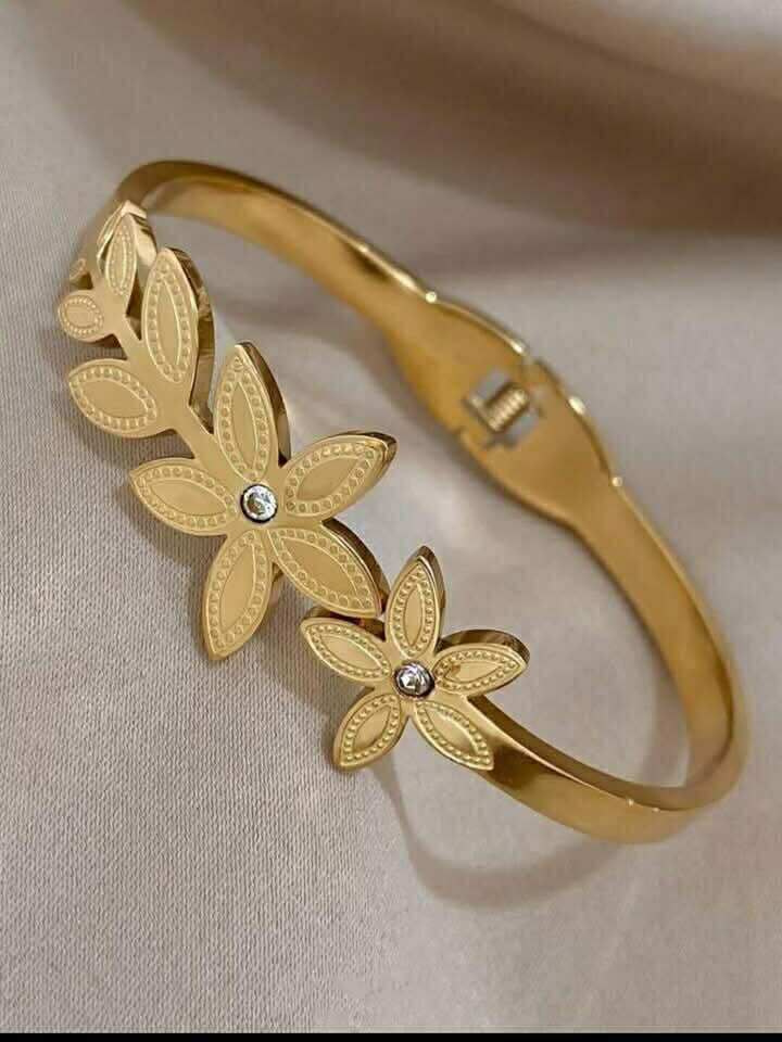 Rings & Bracelets