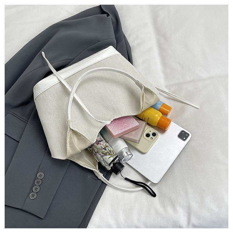 Minimalist Bo Bag