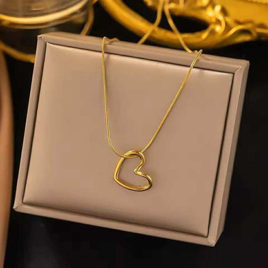 Love Heart Pendent (Color Guarantee)