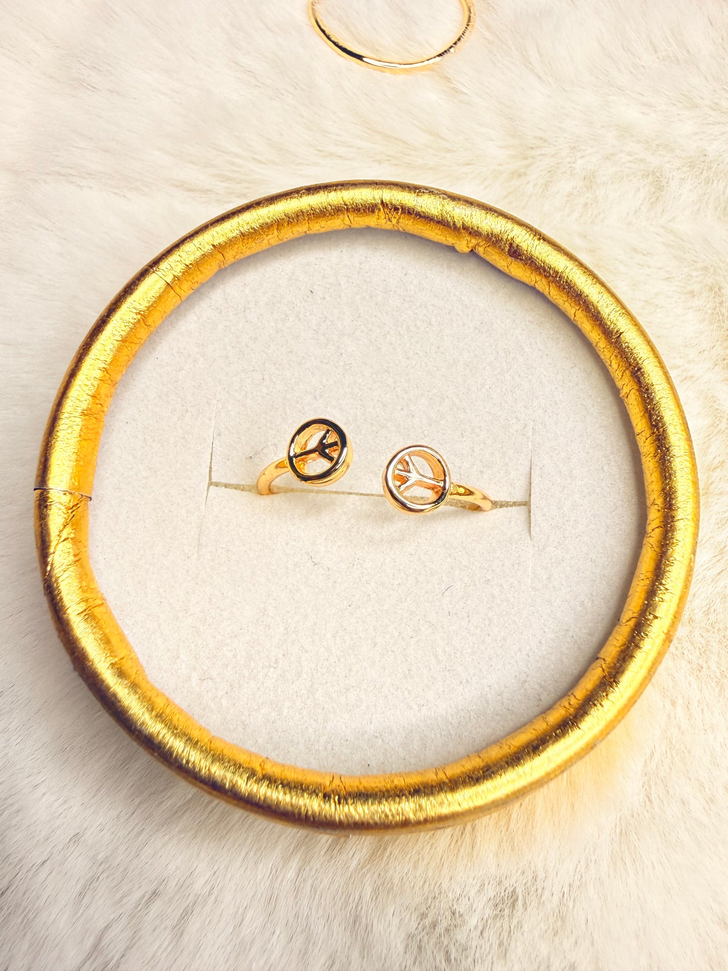 Finger Ring For Women ( Color Guarantee)