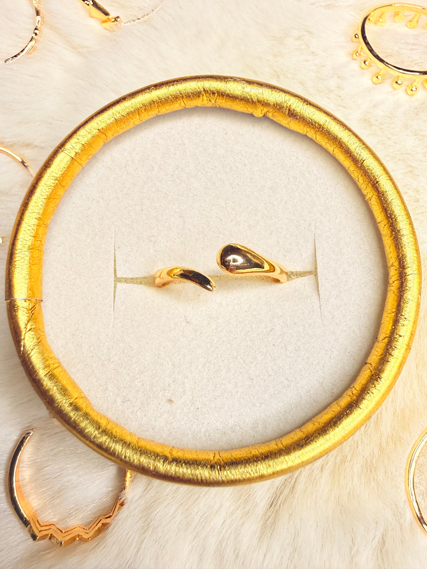 Finger Ring For Women ( Color Guarantee)