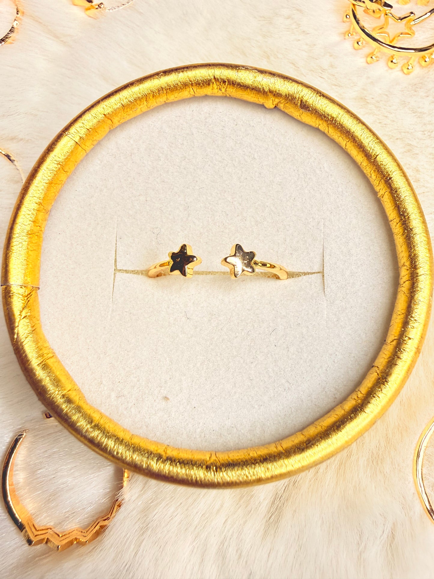 Finger Ring For Women ( Color Guarantee)