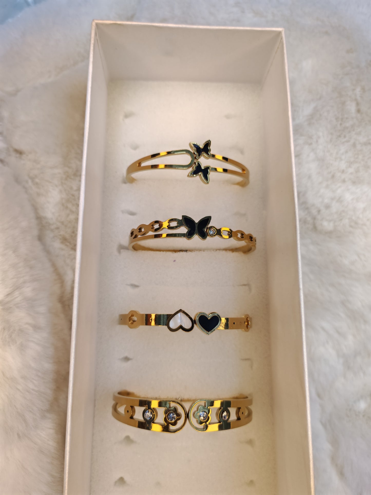 Bracelet( Free Size)