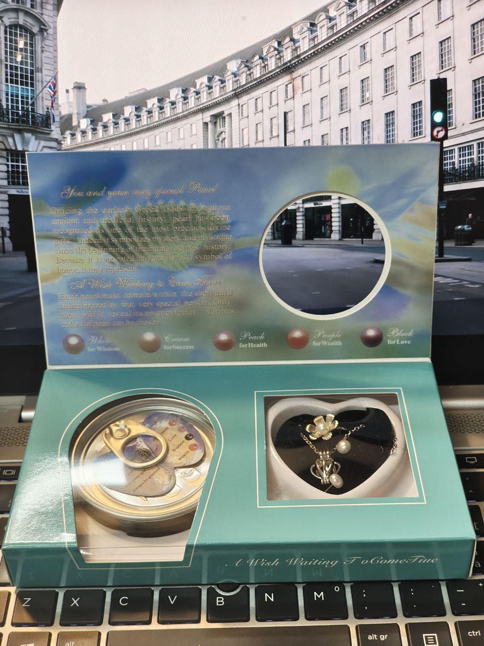 Oyester Pearl Necklace With Ear Ring Set