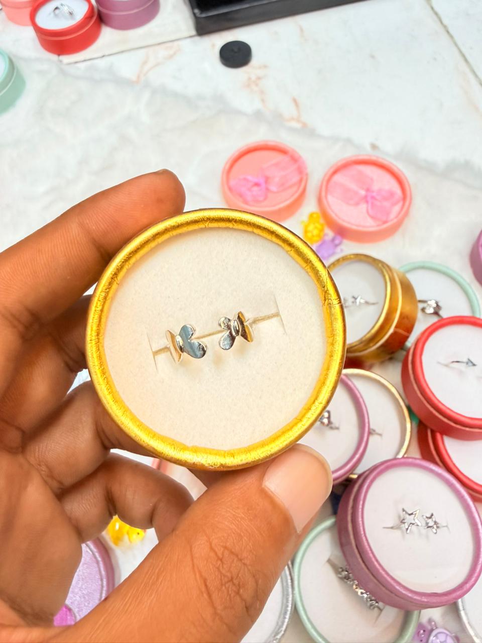 Finger Ring ( Color Guarantee) With Box