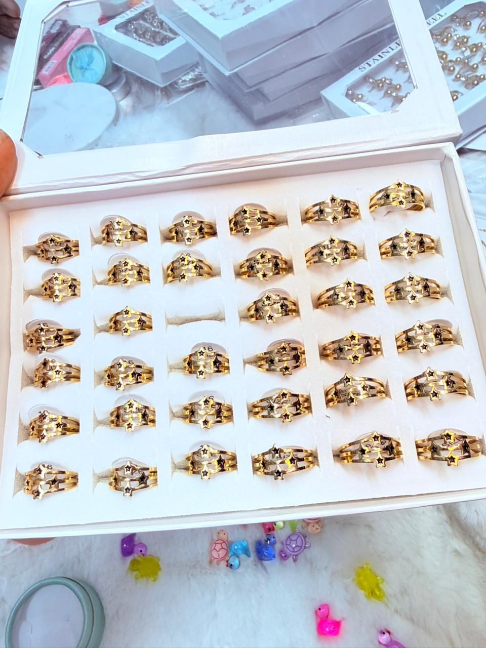 Finger Ring For Women (Color Guarantee)