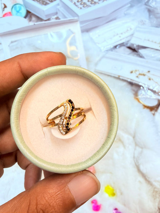 Finger Ring For Women (Color Guarantee)