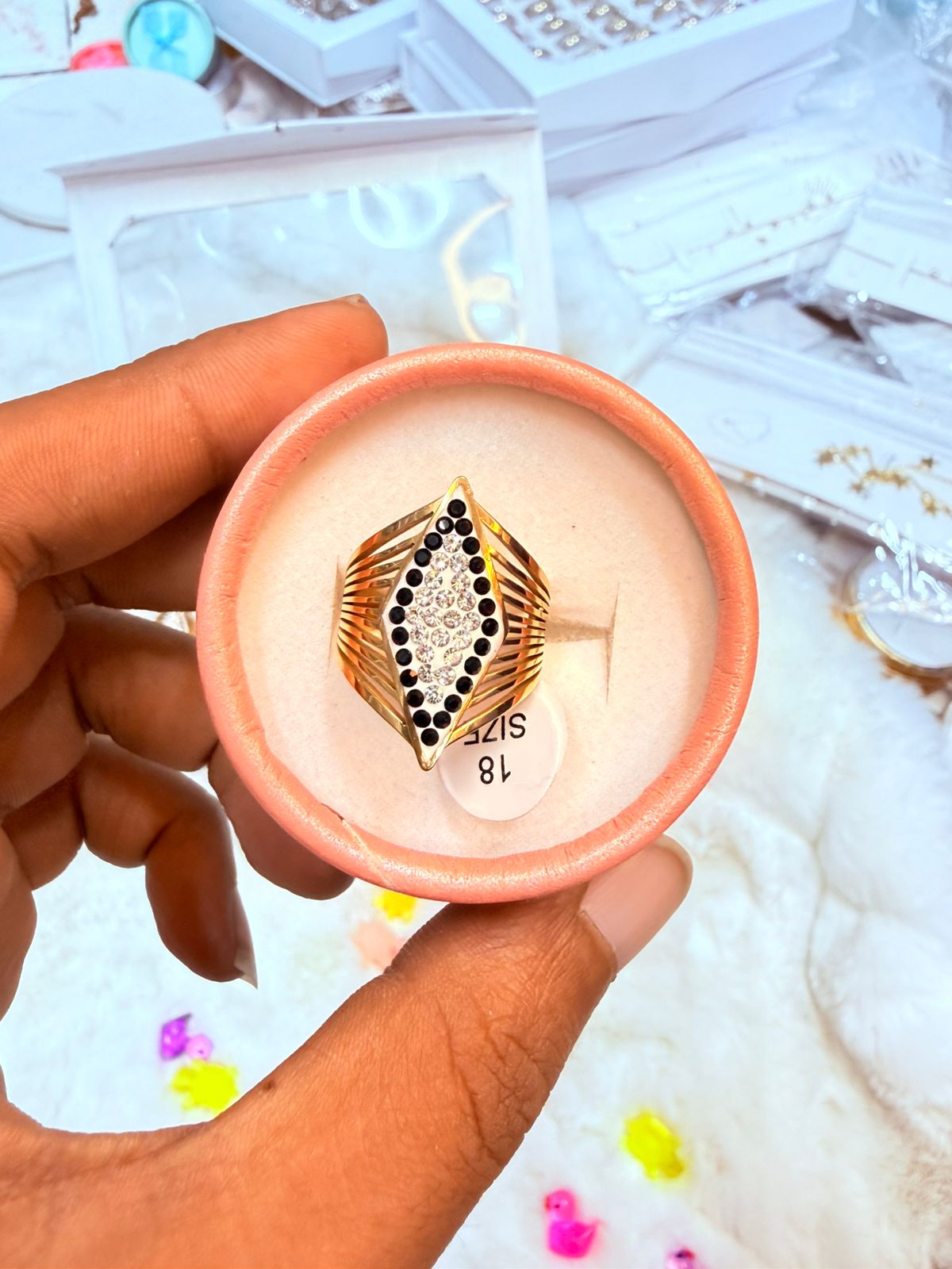 Finger Ring For Women (Color Guarantee)