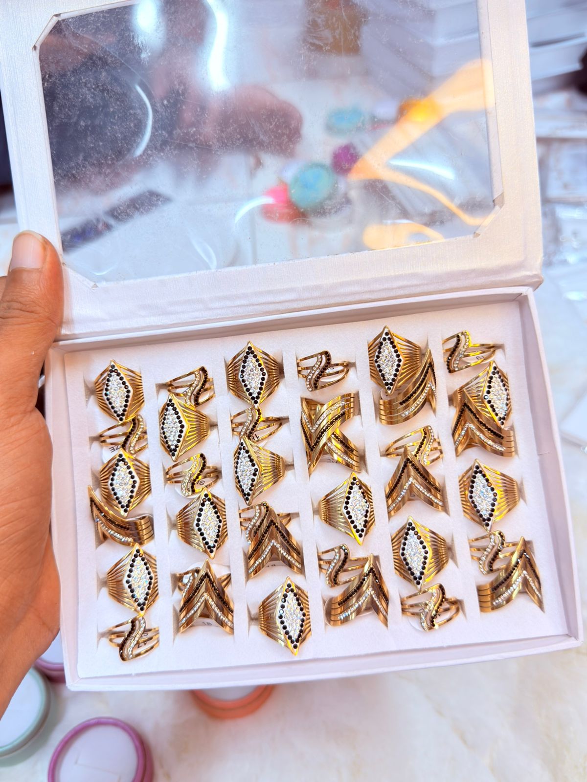 Finger Ring For Women (Color Guarantee)