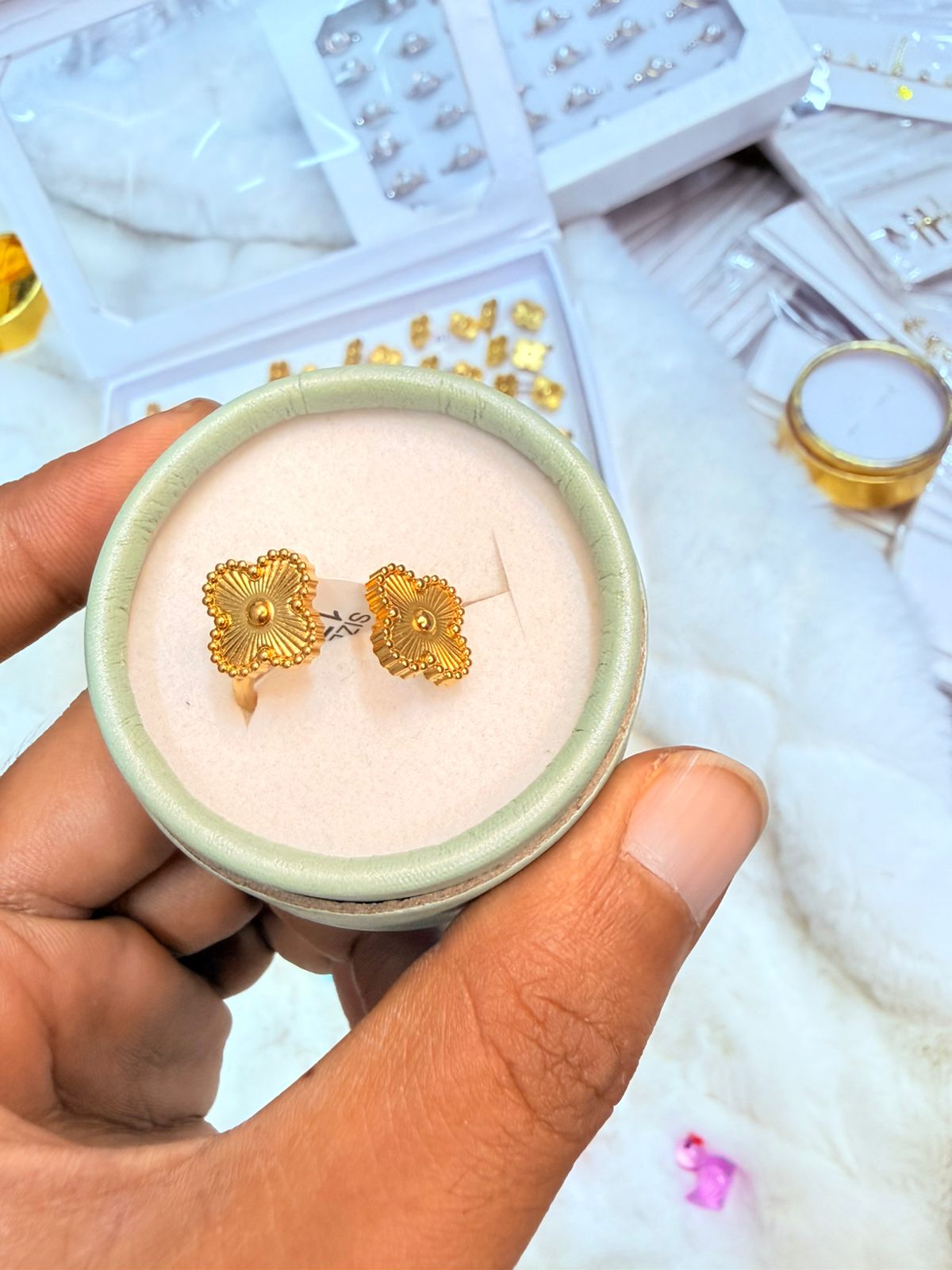 Finger Ring For Women (Color Guarantee)