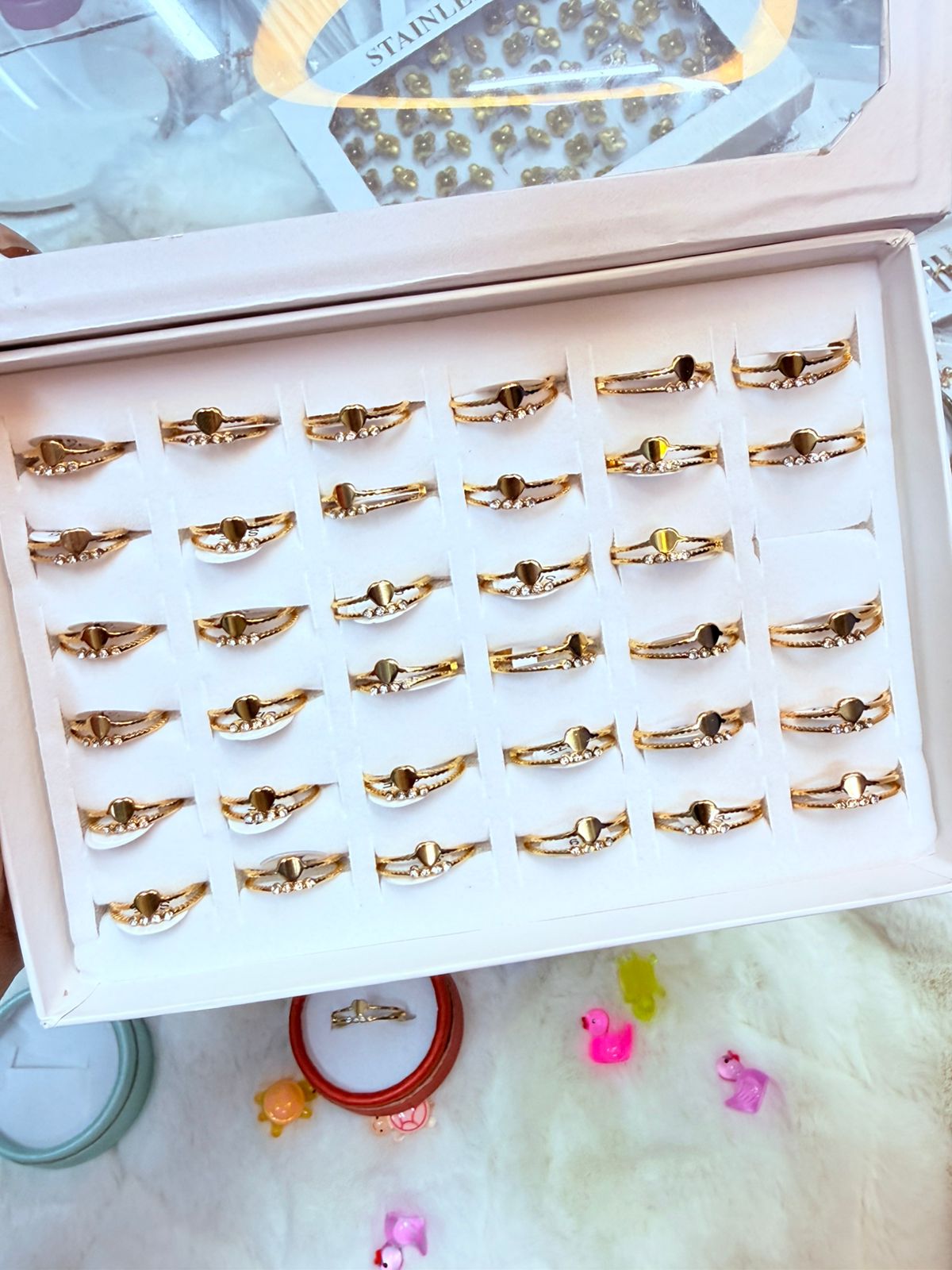 Finger Ring For Women (Color Guarantee)