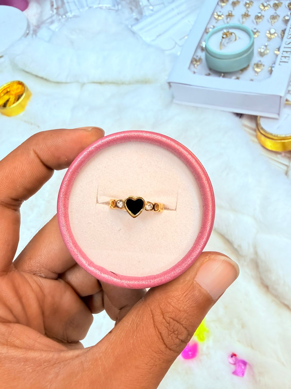 Finger Ring For Women (Color Guarantee)