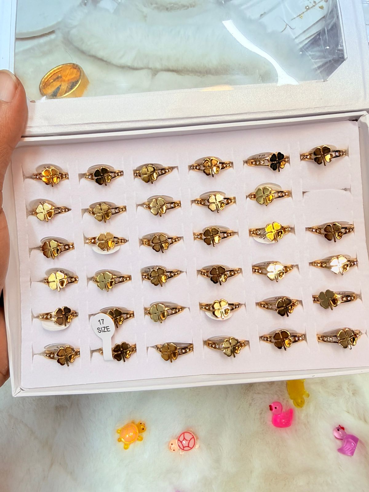 Finger Ring For Women (Color Guarantee)