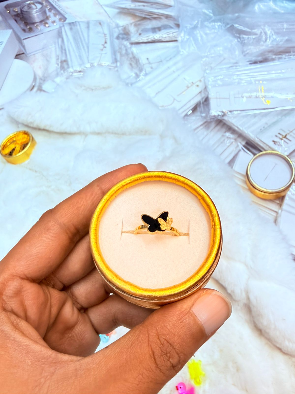 Finger Ring For Women (Color Guarantee)