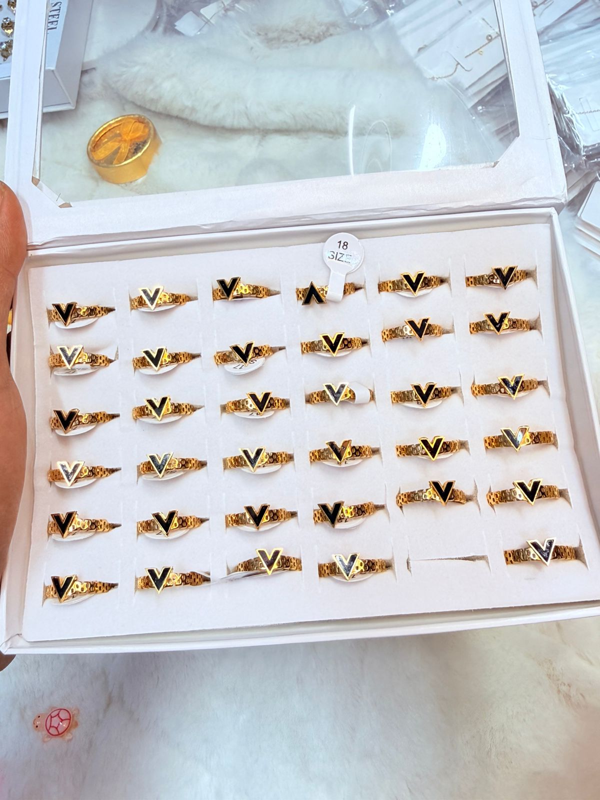 Finger Ring For Women (Color Guarantee)