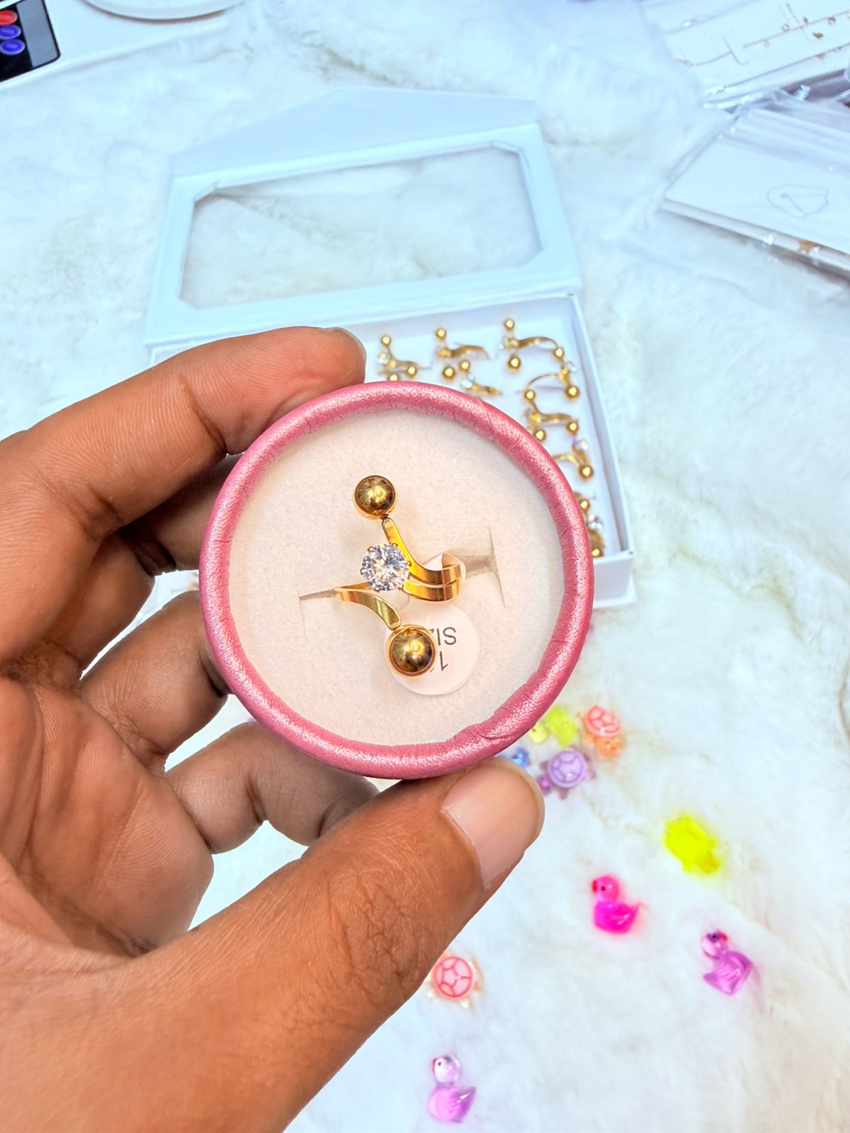 Finger Ring For Women (Color Guarantee)