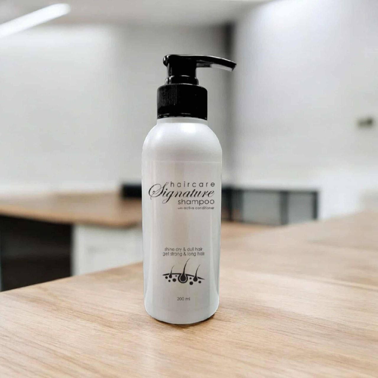 Signature Shampoo with active Conditioner