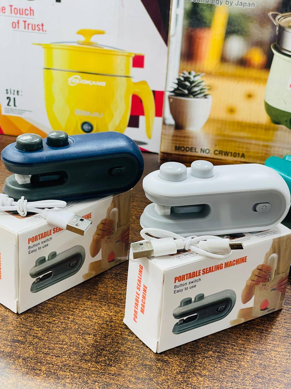 Portable rechargeable selling Machine