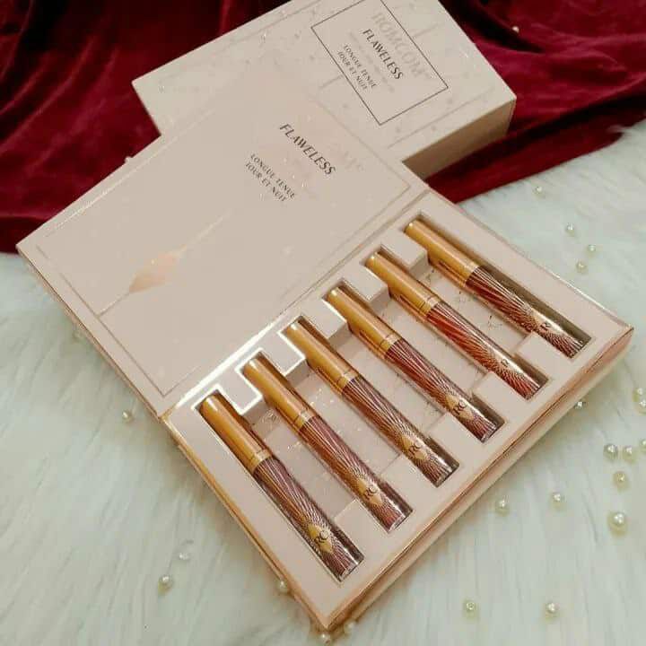 Romcom Flawless Makeup Book