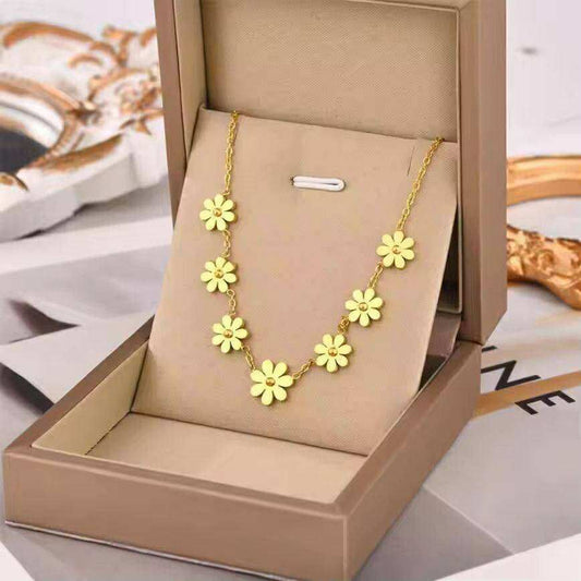 7 Flower Pendent Necklace ( Color Guarantee)