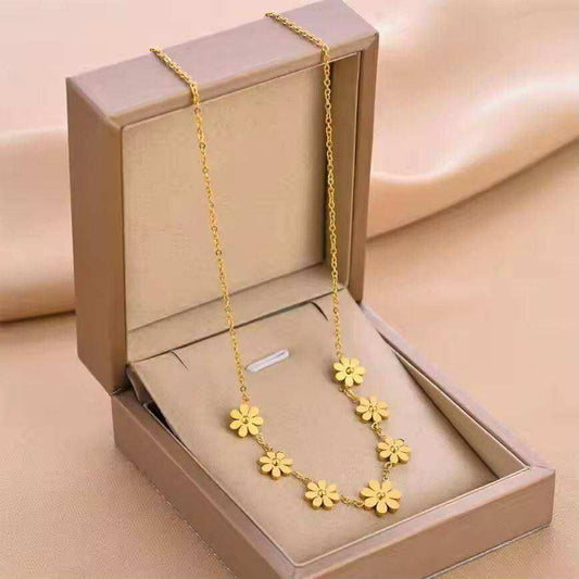 7 Flower Pendent Necklace ( Color Guarantee)