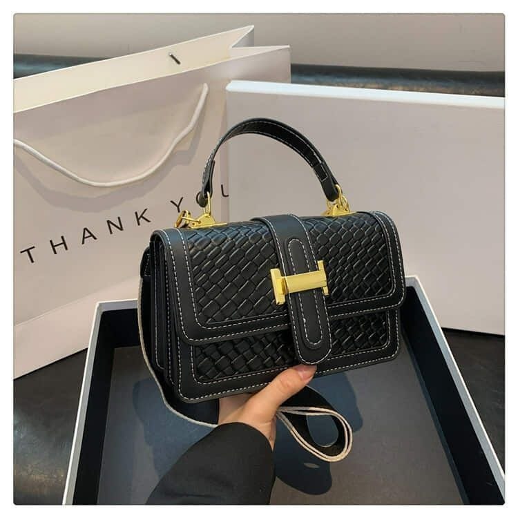 STRUCTURED FLAP SHOULDER BAG